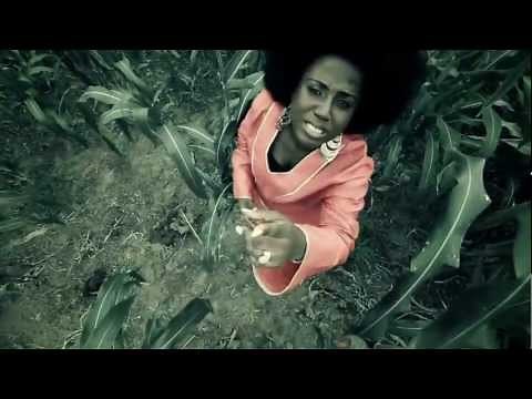 Eye Woa - Diana Hamilton