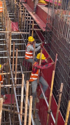 Technical lift wall formwork installation #construction #shorts #building #civilengineering