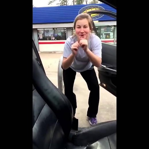 White Girls "Slim Thick With Yo Cute Ass" DANCE Fetty Wap Jimmy Choo Vine - Viral Instagram Twitter