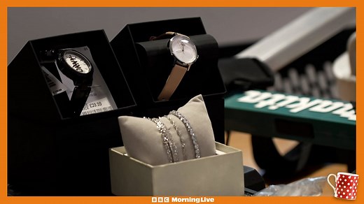 How do police auctions work?