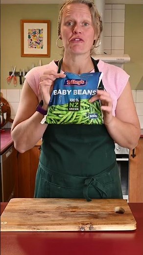 How to make frozen green beans taste AMAZING @DisheswithDel