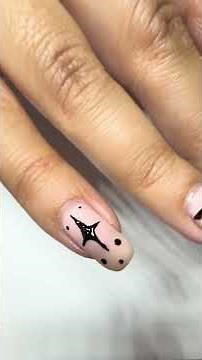 How to use chrome powder with regular nail polish #nails #nailart #nailinspo #chromepowdernailart