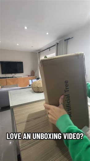 Unbox my new olive tree with me, I’m wanting to get a bit more greenery in my living room and I loved this extra tall one! #unboxingvideo #livingroomdecor #myhome #unboxing #fyp