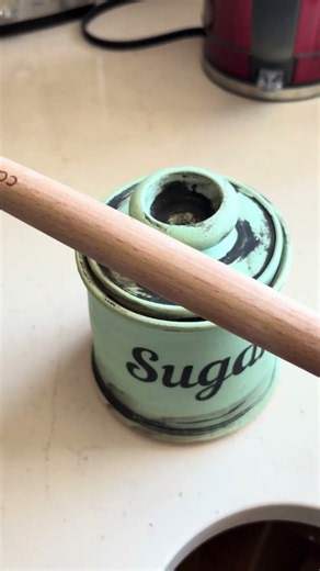 How to unstick a lid after firing. Works for jars, teapots, etc.