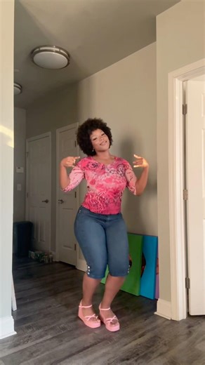 muscle memory no. 1 💃🏽￼@I‪@ILLIT_official‬#kpopdance #dancecover #dance #dancer #dancing