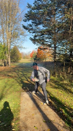 What disc would you throw on this Par 4? Trevor threw his Innova Discs Wraith through the gap and out into the open grass on the 854 foot Hole 7 at Renegade’s Trail! Disc Golf United Great Lakes Disc #greatlakesdisc #discgolfunited #innovadiscs #innovarocstar #discgolf #discgolfdudez #discgolflife #discgolfeveryday #discgolfdaily #growthesport #discgolfing #discgolfshoutouts #frisbeegolf #pdga #discraft #dynamicdiscs #innovadiscs #discgolfnation #discgolfislife #discmania #discgolfphotos #discgo