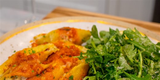 Easy Cheesy Stuffed Shells