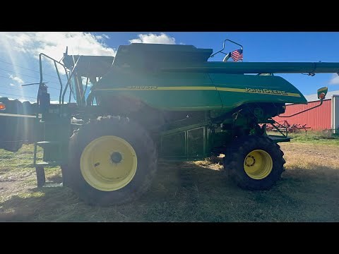 The Ins & Outs of a John Deere 9760 STS Combine