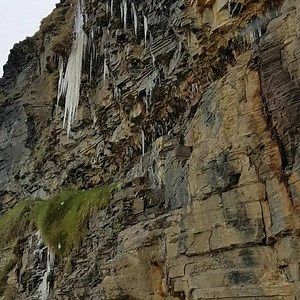 Icicles on Ballybunion cliffs! #beastfromtheeast #WildAtlanticWay #ireland_gram #ireland #Ballybunionbythesea #ireland🍀 #instaireland #instaireland_ #ladiesbeach #rawireland #loves_ireland #bestirelandpics #irishpassion #visitireland #viewireland #discoverireland #wanderireland | Ballybunion Tourism