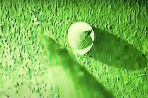 Récupération d’un ovni en forme d’œuf : l’étrange vidéo qui intrigue sans convaincre