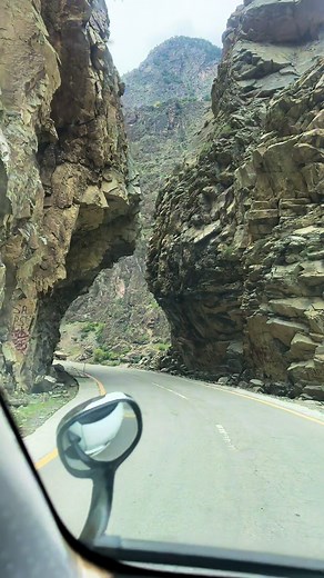 Karakoram Highway Dm for tour bookings and details 📲 #explore #explorepakistan #trailhikers #karakoramhighway #viralvideo #gilgitbaltistan #foryou #foryoupage