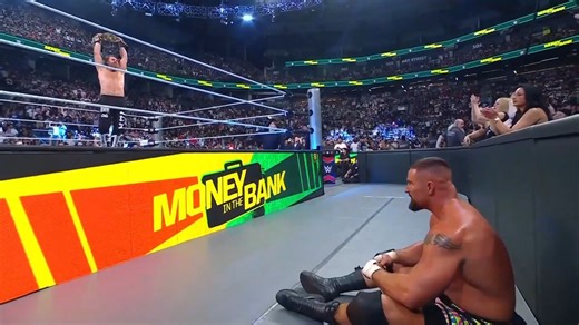 MITB7.7 肌肉小爹主秀PPV落败  萨米成功卫冕