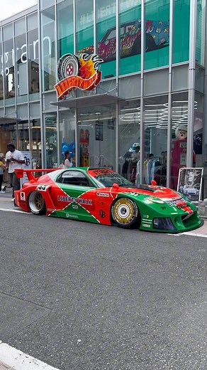 Liberty Walk Mazda RX7 🇯🇵 Easily one of the coolest RX7’s on the planet. It’s so cool that people walking by thought it was fake 😂 Also I think this might be my first time ever appearing in one of my own reels! 😂 Follow me for more original Japan car content! 🇯🇵 @jaysdomesticmarket 🏎️: @hyuma.k @libertywalk_tokyo_harajuku ——— #rx7 #libertywalk #lbwk #japan #harajuku #jdm #carsofinstagram #car #carvideos #carguy #sportscar #fd3s #mazda #mazdarx7 #cars #carsdaily #jdmdaily #carswithoutlimit
