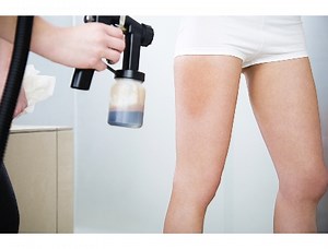 How to Start a Profitable Spray Tan Business [11 Steps]