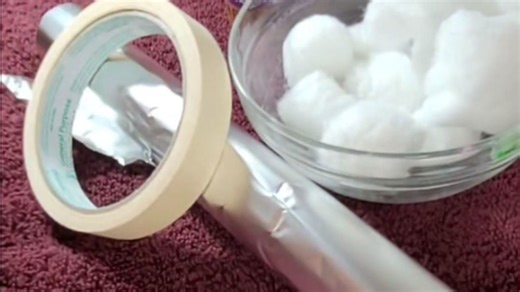 Artist shares tutorial on how to create a mini Hocus Pocus book from cotton