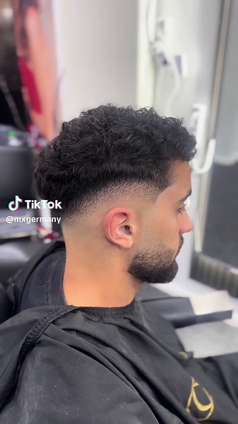 „Weekend with Mx👨‍🎨“ #hamburg #germany #fade #barber #fy #fyp