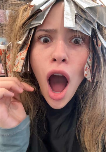 My first time getting my hair done with my extensions in!! 💇🏼‍♀️ I would almost get a ticket in the middle of my appointment LOL 😭😭 obsessed with my hair thanks to the beautiful @Hair By Bianca 💞💓💕 #flaviacucalon