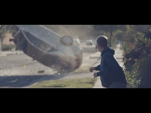 5 Texting and Driving Commercials to Make You Cry