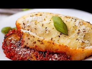 POLLO CON BERENJENA A LA PARMESANA Y GRATINADO DE PROVOLONE