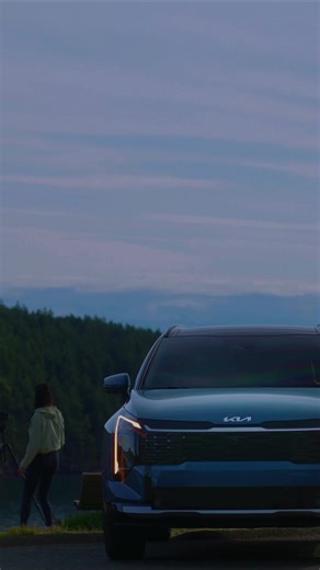 Culture in the driver’s seat. Bold Kia vehicles in the spotlight. Creators moving our AAPI story forward. Thank you for another amazing year on this journey! #KiaSorentoHybrid #KiaK4 #KiaSportageHybrid #KiaCarnivalHybrid #KiaEV9