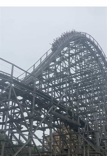 Experience El Toro at Six Flags Great Adventure