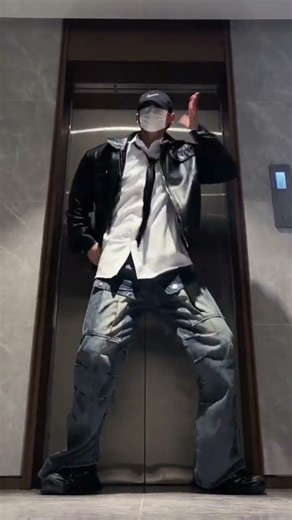 Here comes the #BSS jeans dance challenge