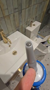 Nice bit of anthracite 👌 #masticman #satisfyingvideos #siliconesealant #siliconsealant #construction #constructionlife #tiler #tilersofinstagram #satifaction #plumbers #plumber #plumberslife #caulking #caulkingprofessionals | southcoastsealantsltd