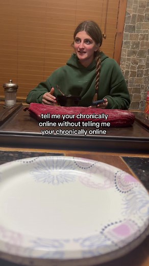 bre (@uh.breanne)’s video of chronically online