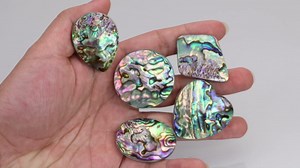 mookaitedecor Set of 4 Abalone Shell Cabinet Knobs with Screws, Round Stone Pulls Handle for Dresser Drawer Cupboard Furniture Decorative