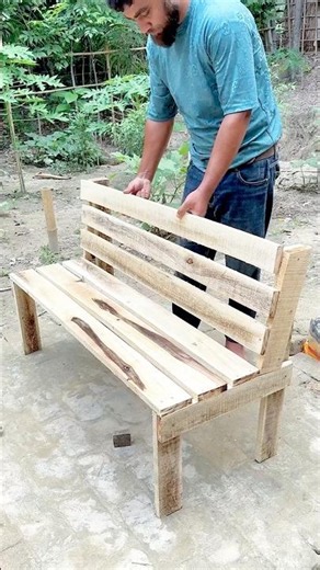 Pallet wood bench ideas for outdoor living