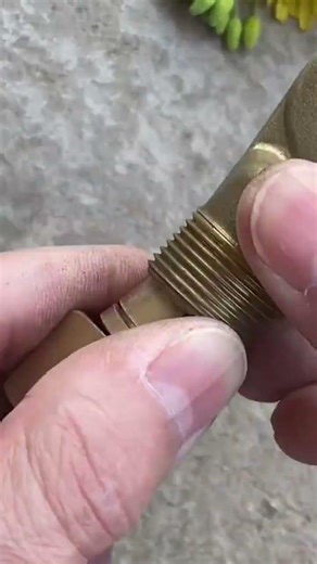 How to Install Brass Compression Fittings on Flexible Blue Pipes