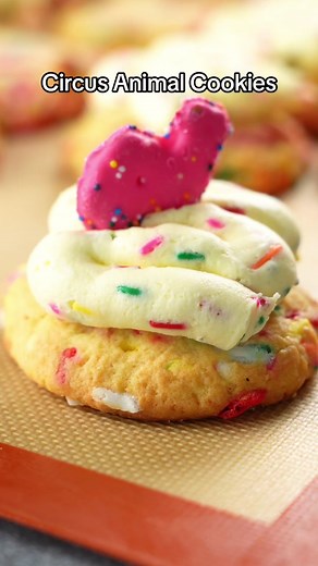 Delicious Circus Animal Cookies Recipe with Vanilla Mousse Frosting