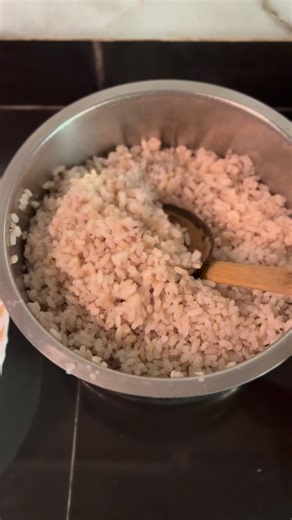 Appu Suresh on Instagram: "Healthy lunch🤩 Calories are not exactly accurate. Apps used for calorie calculation : MyFitnespal Mynetdiary #workout #viral #diet #viralreels #gymrat #trending #gymmotivation #healthylifestyle #health"