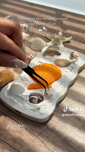 DIY coque avec des coquillages inspirée par l'océan