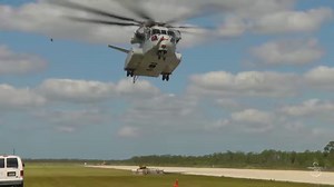 125K views · 1.7K reactions | The CH-53K King Stallion achieved its first external lift flight, successfully carrying a 12,000 pound external load. As testing ramps up both of the current flying prototypes will be exercised to expand the external load envelope. Initial external payloads weighing 12,000 pounds will be flown first in hover and then incrementally to speeds up to 120 knots. The aircraft will then carry 20,000 and 27,000 pound external payloads. | Sikorsky | Facebook