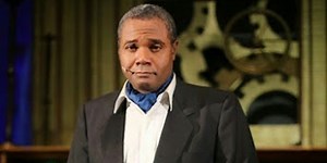 VIDEO: Darryl Maximilian Robinson Delivers Poe's 'Annabel Lee' At Santa Monica Pier