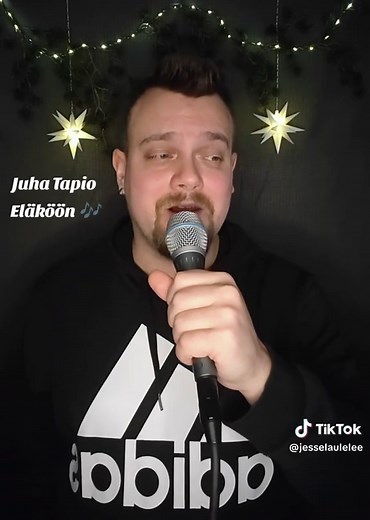 Pätkä mun karaoketulkinnasta ❤️ Upea elämänmakuinen kappale Juha Tapio - Eläköön 🎶 #karaoke #juhatapio #fyp #laulu #suomikaraoke