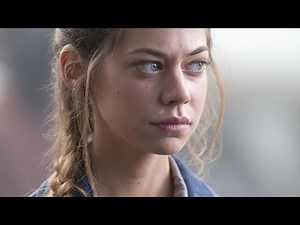 Make Sure You're AIone Before Looking At Analeigh Tipton's These Photos