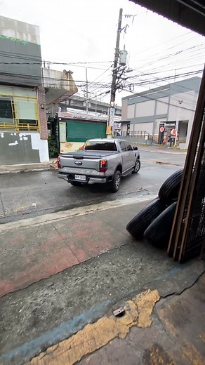Rage Trifold cover on this Ford Ranger — sleek look, secure bed, and...