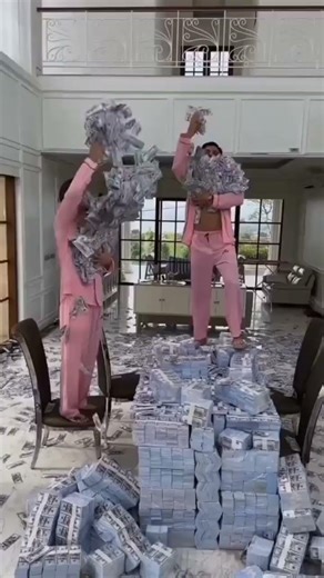 @mallam zaaki Salifu:(+233595846614 You can text me on (1)instant money