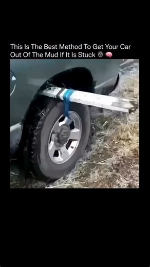 sci || tech || history | Most drivers have NO idea this simple trick can save them when their car is completely stuck in mud 🚙💡 . . . When a tire spins in mud, it... | Instagram
