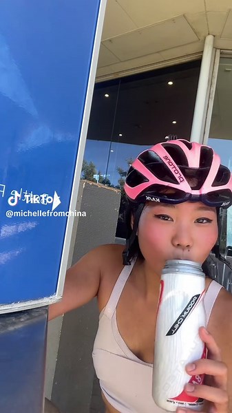 Riding to the top of Mount Lofty for their water 💦
