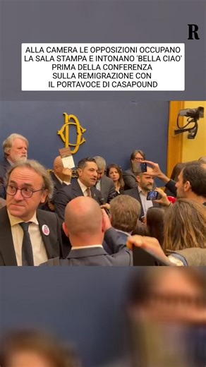 Occupazione a Montecitorio: Blocco conferenza stampa