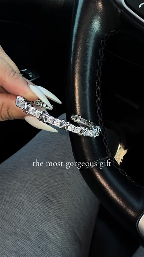 Gorgeous 😍 #theiceboxofficial #bracelet