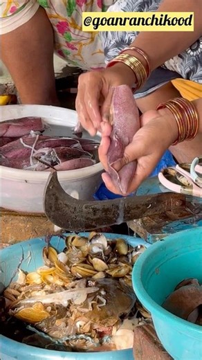 How to clean squid/ calamari #squid #calamari #konkanpremi #shorts