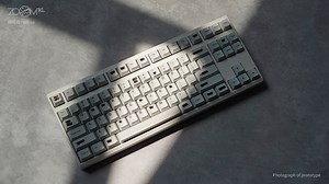 [Pre-order]ZOOM TKL ESSENTIAL EDITION-White