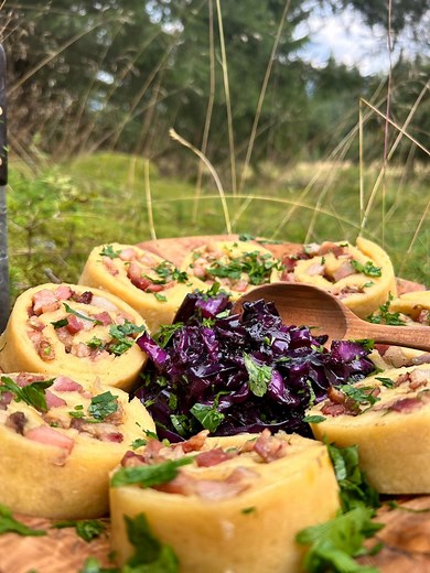 836K views · 8.2K reactions | KOLÁČ PRE CHLAPOV 不肋|Food in Nature Slovakia ❤️ #food #asmr #nature #new #viral #relaxing #tasty #video #delicious #slovakia #youtube #subscribe #foodlover #foodphotography #naturelovers #naturephotography #relax #home #friends #fire #knife #simple #newvideo #fypシ #fyp #pepper #salt FRESH Horehronie • Najbližšie k vám Urpiner | Food in Nature/Jedlo v Prírode/Slovakia | Facebook