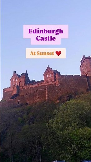 BEAUTIFUL Edinburgh Castle at Sunset! #scotland #scotlandsguidedtours #edinburgh #tourguide