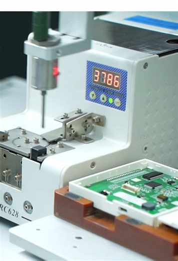 Smart Display Solutions for Enhanced Brand Interaction