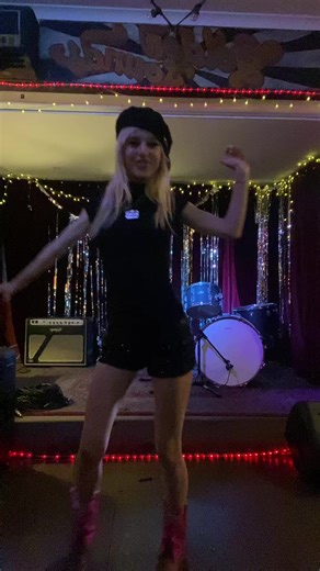 COCO-LILY (@cocolilyaubrey)’s videos with original sound - COCO-LILY